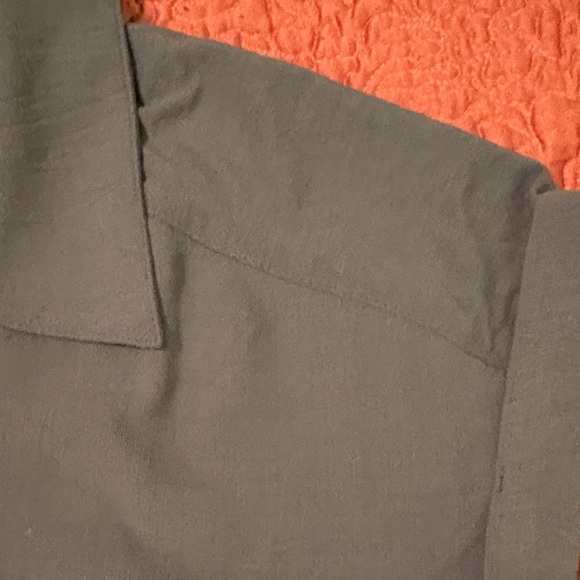 Trendy Olive Button-Down Shirt - Picture 4 of 11